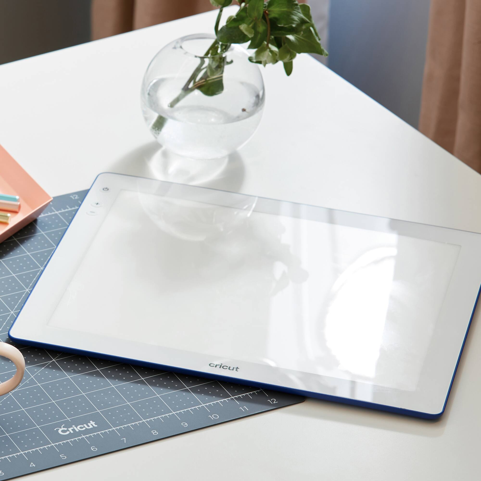 Cricut® BrightPad Go™